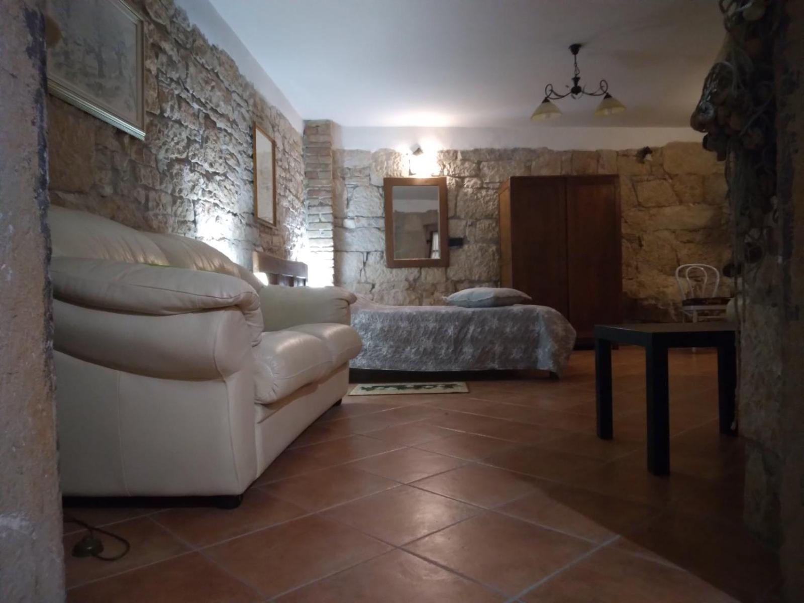 Studio Apartment Rimanic Sveti Lovreč Pazenatički 外观 照片